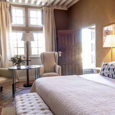 Hotel Baumaniere Les Baux De Provence Екстериор снимка