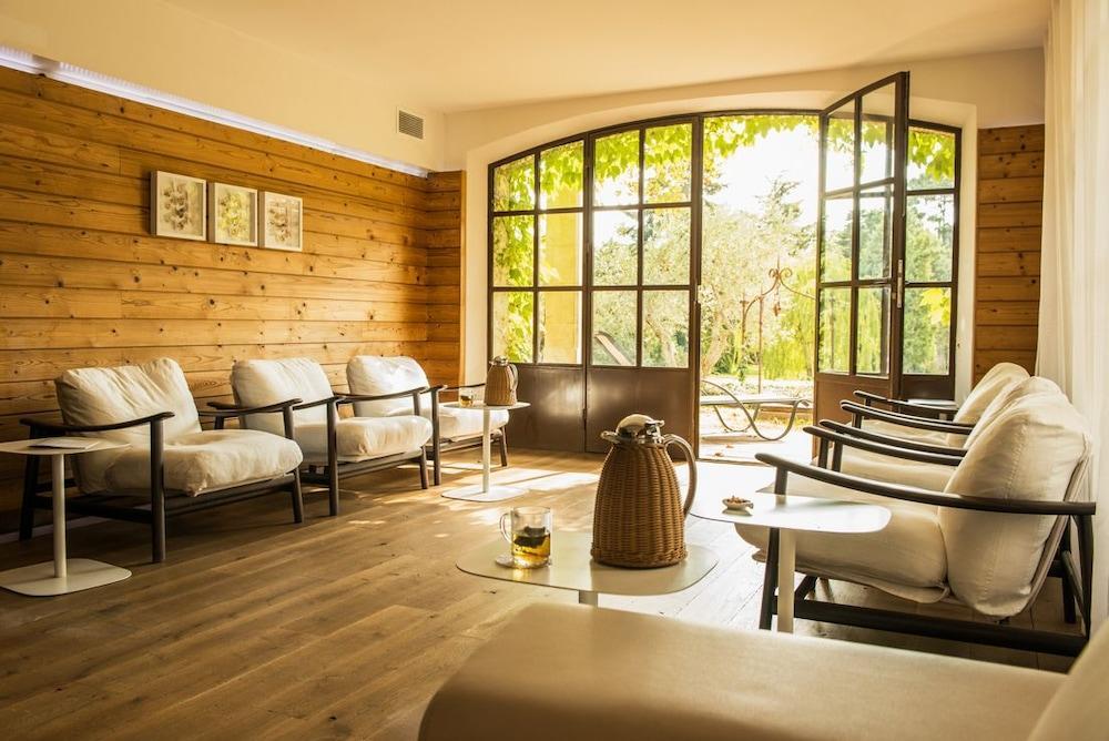 Hotel Baumaniere Les Baux De Provence Екстериор снимка