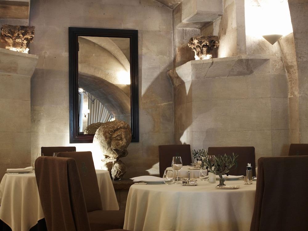 Hotel Baumaniere Les Baux De Provence Екстериор снимка